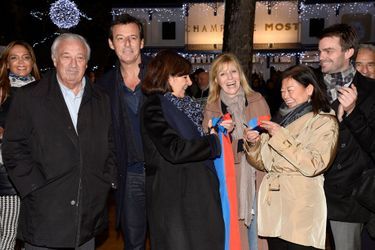 Marcel Campion, Jean-Luc Reichmann, Anne Hidalgo, Chantal Ladesou, Jeanne d’Hauteserre inaugurent le village de Noël des Champs Elysées à Paris...