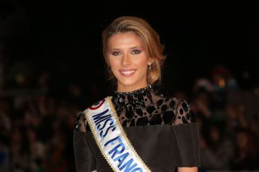 Miss France 2015, Camille Cerf, à Cannes le 13 décembre 2014