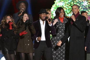 Ne-Yo et la famille Obama à l&#039;inauguration des illuminations de la Maison Blanche