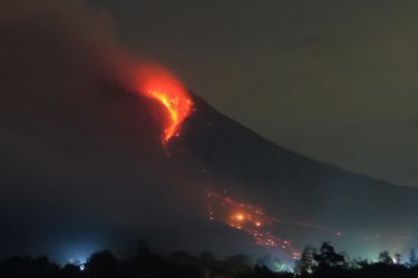 Photo du volcan Sinabung prise le 20 octobre