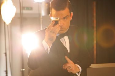 Robbie Williams, agent de choc pour Café Royal - Exclu Match