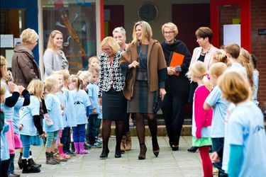 La reine Maxima des Pays-Bas visite une école à Garmerwolde où est appliqué le programme PowerPlay, le 6 novembre 2014