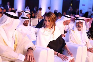 Photos - La reine de Jordanie à Abu Dhabi - Rania dénonce les "extrémistes sans foi" de l’Etat islamique