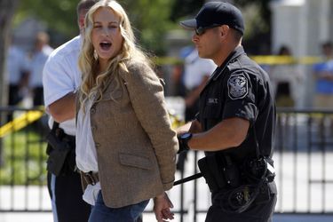 Daryl Hannah arrêtée après une manifestation contre le pipeline Keystone XL à Washington, le 30 avril 2011