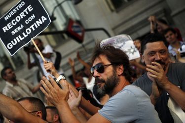 Javier Bardem manifeste à Madrid contre la politique d'austérité, le 19 juillet 2012