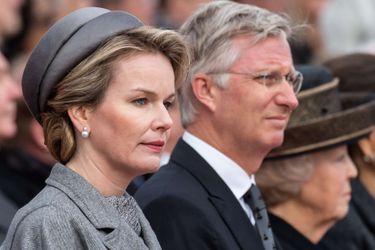 La reine Mathilde, le roi Philippe de Belgique et la princesse Beatrix des Pays-Bas à Nieuwpoort, le 28 octobre 2014