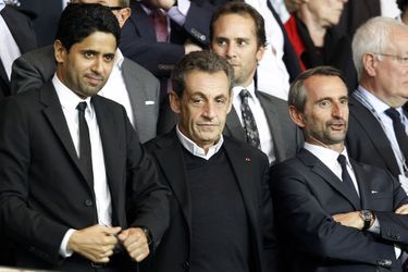 Le président du PSG Nasser al-Khelaifi et Nicolas Sarkozy au Parc des Princes pour le match PSG-Barcelone