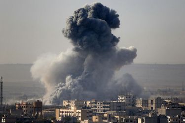 Les bombardements ont continué sur Kobané, en Syrie