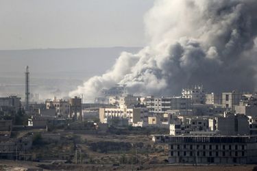 Les bombardements ont continué sur Kobané, en Syrie