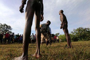 Le jour où l'on devient un homme  - Circoncisions au Kenya
