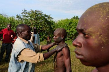 Le jour où l'on devient un homme  - Circoncisions au Kenya