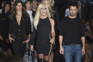 Défilé Versus, par Donatella Versace et Anthony Vaccarello