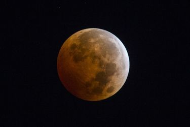 L'éclipse totale de lune n'était visible que depuis l'Asie et l'Amérique
