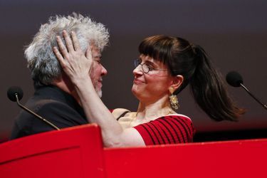 Pablo Almodovar récompensé du Prix Lumière 2014 à Lyon, avec Juliette Binoche