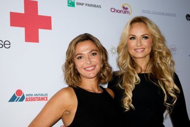 Sandrine Quétier et Adriana Karembeu au Gala des 150 ans de la Croix-Rouge à Paris le 12 septembre 2014.