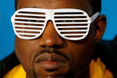 5- Kanye West  30 millions de dollars