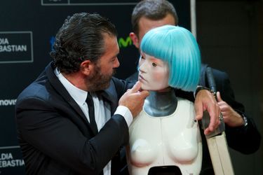 Antonio Banderas amoureux des robots