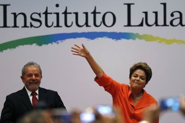 Apparition commune entre Dilma Rousseff et l&#039;ancien président Luiz Inacio Lula da Silva