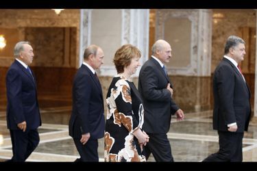 Noursoultan Nazarbaïev, Vladimir Poutine, Alexandre Loukachenko, Petro Porochenko et Catherine Ashton