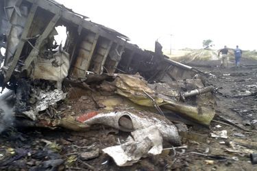 Ukraine : sur les lieux du crash du vol MH17