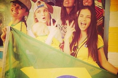 Les anges du Brésil - Supportrices de charme