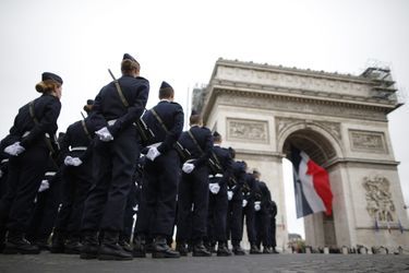Les célébrations du 8 mai en images - A Paris