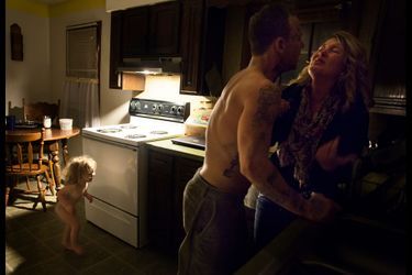 <br />
Sara Naomi Lewkowicz, Etats-Unis,<br />
 17 novembre 2012, USAViolente querelle de couple dans un foyer pauvre de Lancaster. 