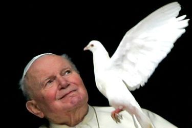 A lire: Jean-Paul II sera canonisé<br />
