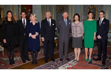 L&#039;héritier du trône de Grande-Bretagne et son épouse continue leur tournée scandinave. Après la Norvège, Charles et Camilla sont en Suède où ils ont bien sûr été reçus par la famille royale.