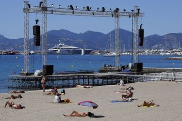 La croisette se fait belle pour accueillir les stars  - Festival de Cannes