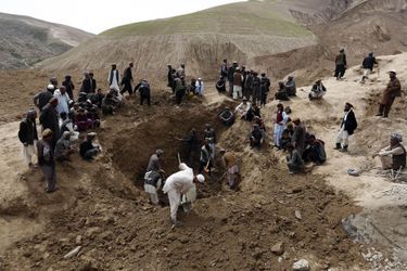 Les larmes de l'Afghanistan - Glissement de terrain meurtrier 