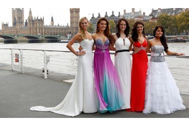 De gauche à droite, Miss Angleterre Alize Mounter, Miss Irlande Holly Carpenter, Miss Ecosse Jennifer Reoch, Miss Irlande du Nord Finola Guinnane and Miss Pays-de-Galles Sara Manchipp.