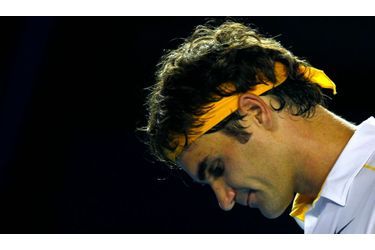 Tenant du titre, le Suisse Roger Federer a cédé en demi-finale face au Serbe Novak Djokovic en moins de trois heures sur le score de 7-6/7-5/6-4.