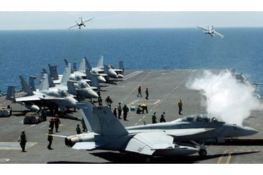 Comme annoncé, l&#039;armée américaine a entamé des exercices militaires en mer de Corée, dimanche, malgré les menaces nord-coréennes de déclarer une &quot;guerre sacrée&quot;.