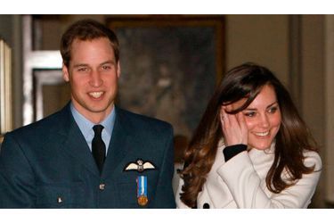 Le prince William, ici avec sa petite-amie Kate Middleton, voudrait s'inspirer à la fois de son père et de sa défunte mère, Lady Di, dans la continuité de sa grand-mère, lorsqu'il montera sur le trône d'Angleterre.
