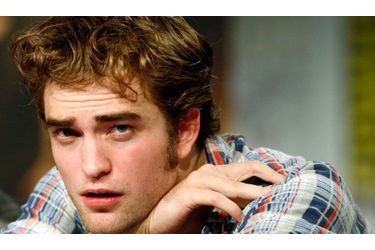 <br />
L’acteur britannique, révélé par la saga «Twilight» s’octroie la deuxième marche du podium «GQ».  