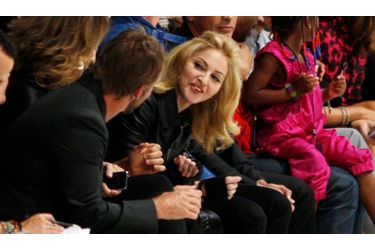 Madonna s&#039;est rendue au défilé Marc Jacobs à l&#039;occasion de la New York Fashion week pour le printemps 2010.