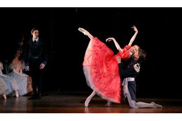 Du 16 avril au 20 mai 2009, l'Opéra Garnier vibrera pour Onéguine, mise en scène par John Cranko sur la musique de Piotr Ilyitch Tchaikovski. 