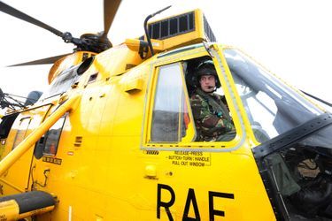 Le prince William en poste dans la Royal Air Force, en mars 2011