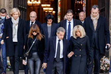 Plusieurs personnalités politiques ont rendu un dernier hommage à Jean-Pierre Pernaut. Ici Valérie Pécresse, Eric Ciotti, Rachida Dati ainsi que l'ex-couple présidentiel Nicolas Sarkozy et Carla Bruni et la Première dame Brigitte Macron. 