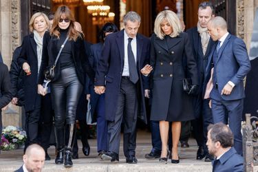 Valérie Pécresse, Carla Bruni, Nicolas Sarkozy et Brigitte Macron aux obsèques de Jean-Pierre Pernaut, mercredi à Paris. 