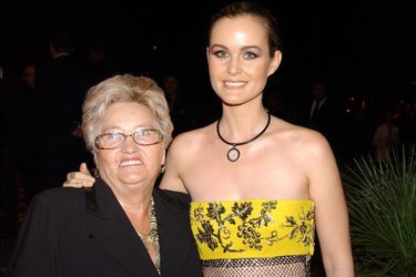 Laeticia Hallyday et sa grand-mère Elyette Boudou en 2003.