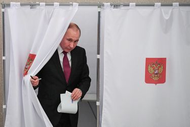 Vladimir Poutine a voté à Moscou.