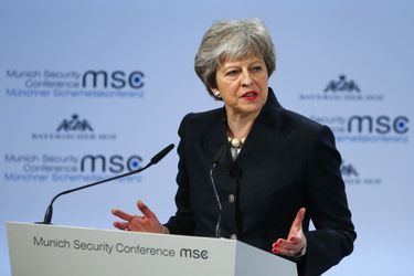 Theresa May parle sécurité à Munich, samedi 17 février