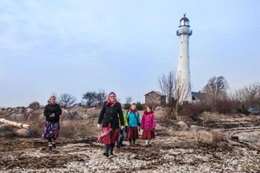 Dans le froid sibérien, les femmes de Kihnu gèrent la vie quotidienne.