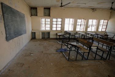 Une salle de classe vide après l&#039;attaque d&#039;une école à Dapchi, dans le nord-est du Nigeria. 