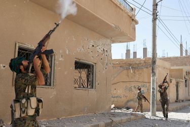 Combattants kurdes à Raqqa, en Syrie, en décembre 2017