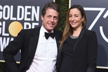 Hugh Grant et Anna Eberstein aux Golden Globes 2018