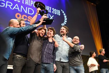 L'équipe du film "La finale" récompensée du Grand prix au festival de l'Alpe d'Huez