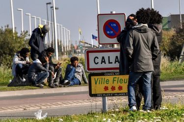 Des migranst à Calais en novembre 2017.